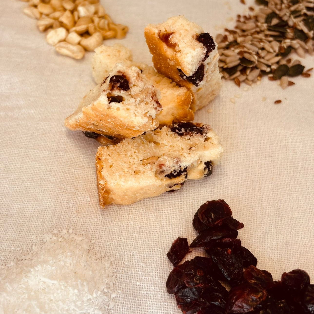 Triple C Beskuit| Coconut, Cranberry, Cashew